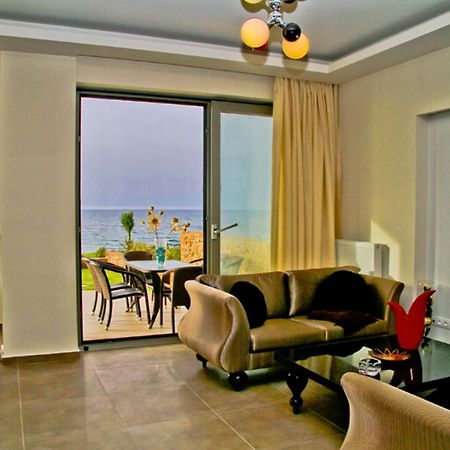 Sea View Beachfront Villa Peri 古瓦伊 外观 照片