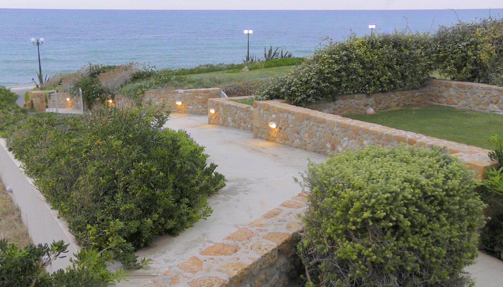 Sea View Beachfront Villa Peri 古瓦伊 外观 照片
