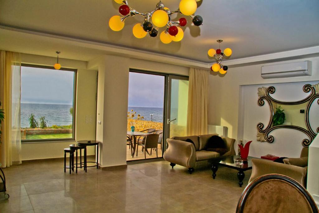Sea View Beachfront Villa Peri 古瓦伊 外观 照片